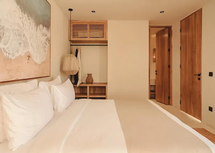 Nori Boutique - Rated Villa